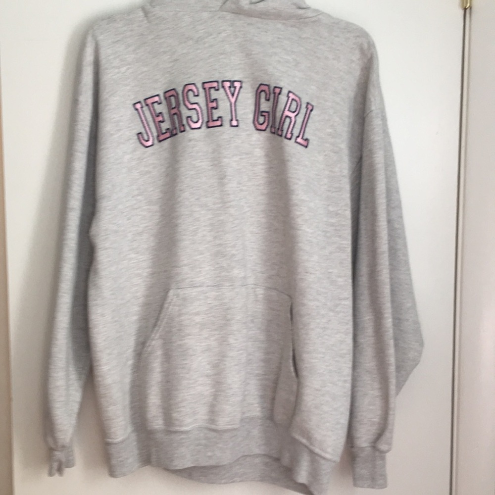 Women’s sweat shirt